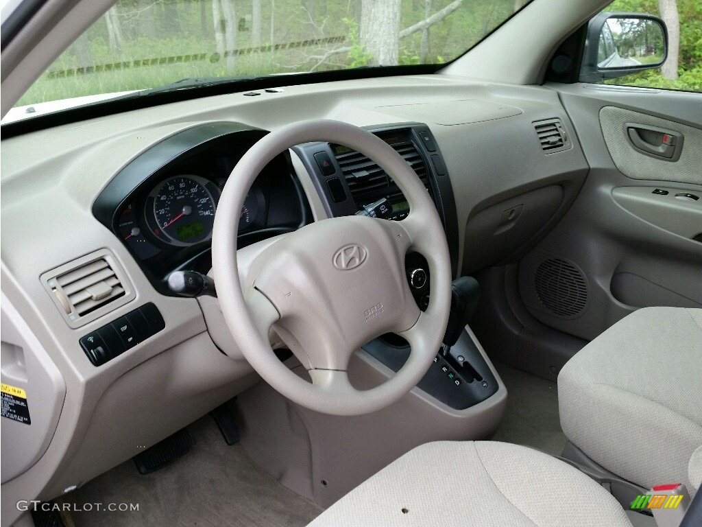 2005 Tucson GL - Nordic White / Gray photo #17