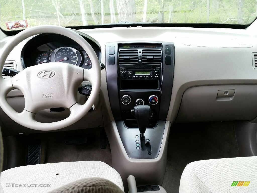 2005 Tucson GL - Nordic White / Gray photo #22