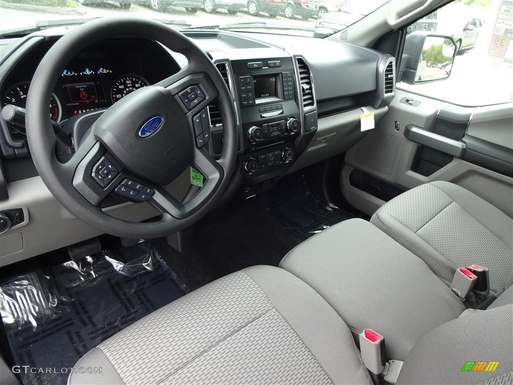 2016 F150 XLT Regular Cab 4x4 - Ingot Silver / Medium Earth Gray photo #12