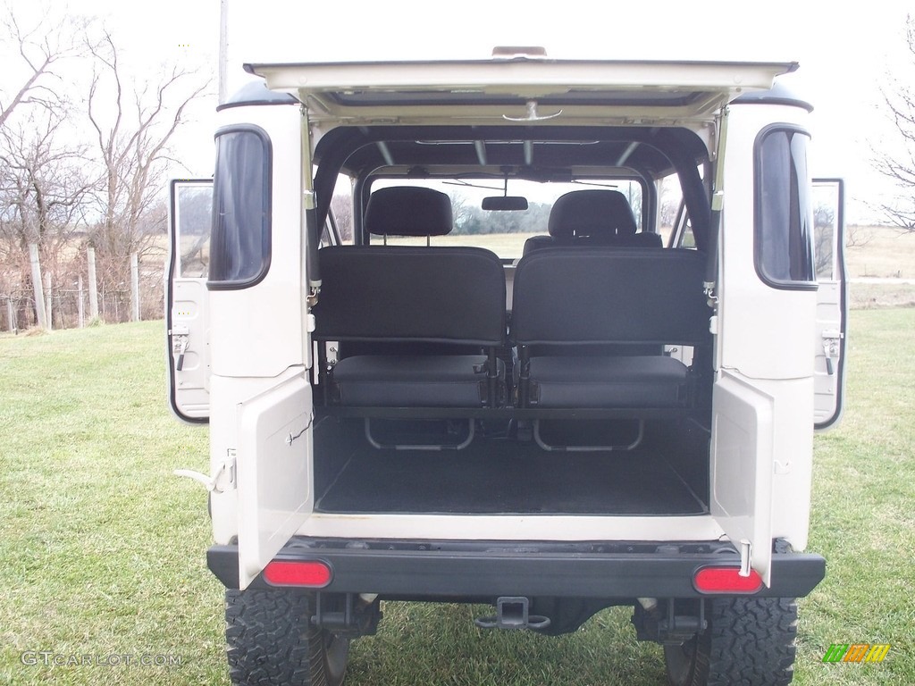 1969 Land Cruiser FJ40 - Dune Beige / Black photo #5