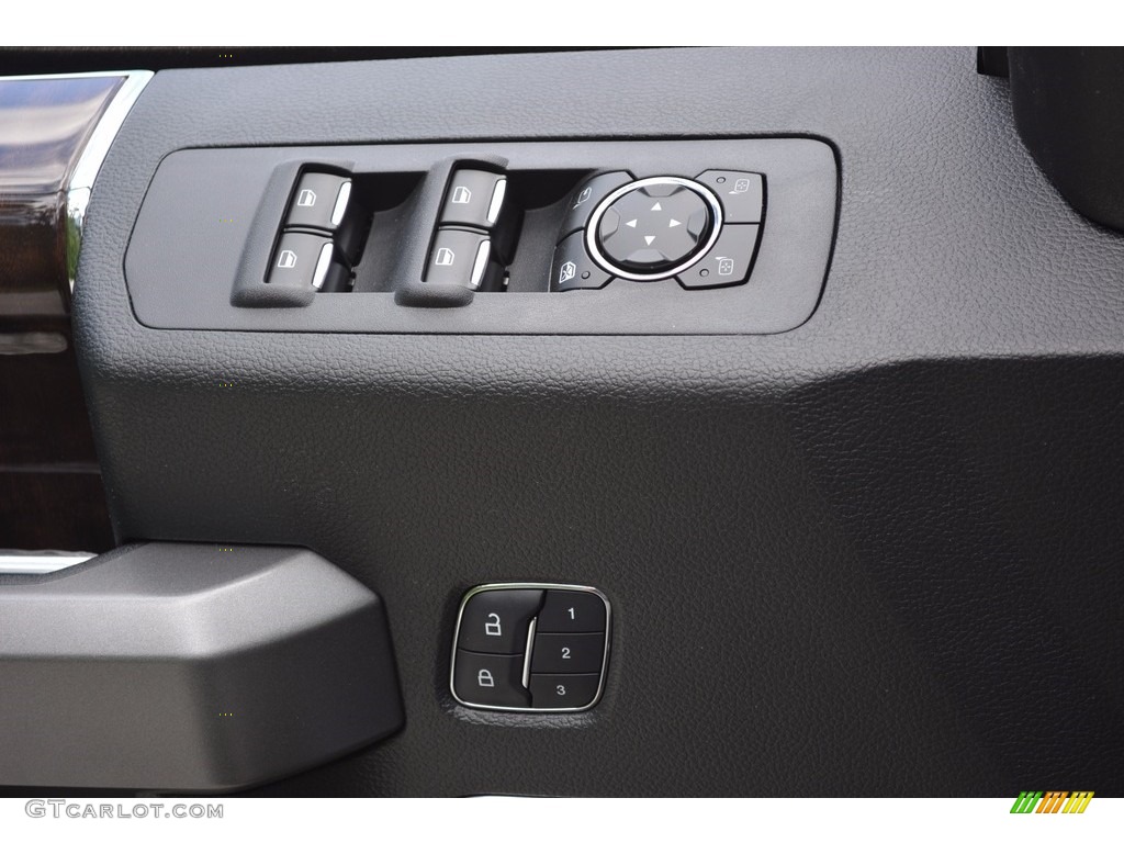 2016 F150 Platinum SuperCrew - Shadow Black / Platinum Black photo #41
