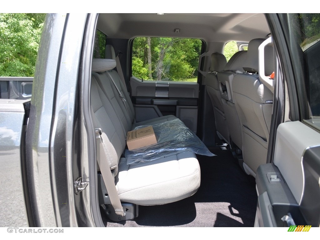 2016 F150 XLT SuperCrew 4x4 - Magnetic / Medium Earth Gray photo #20