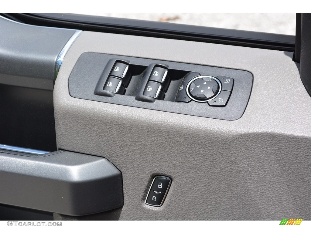2016 F150 XLT SuperCrew - Magnetic / Medium Earth Gray photo #32