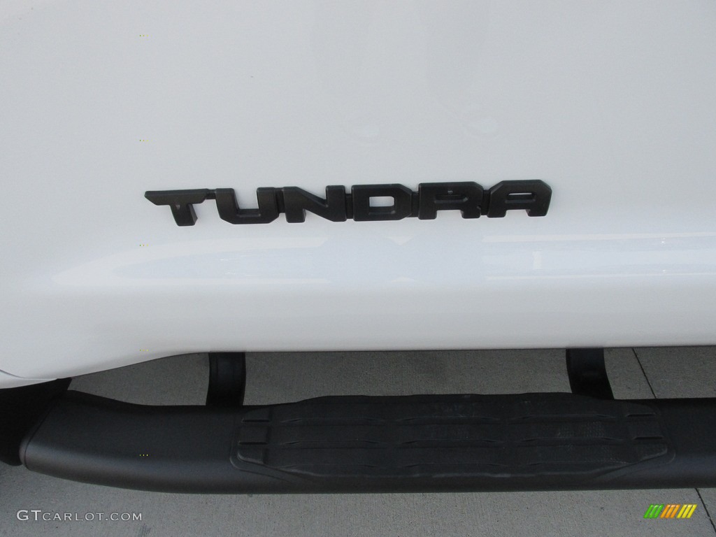2016 Tundra TSS CrewMax - Super White / Graphite photo #14