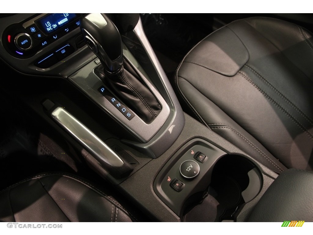 2013 Focus Titanium Hatchback - Ruby Red / Charcoal Black photo #13