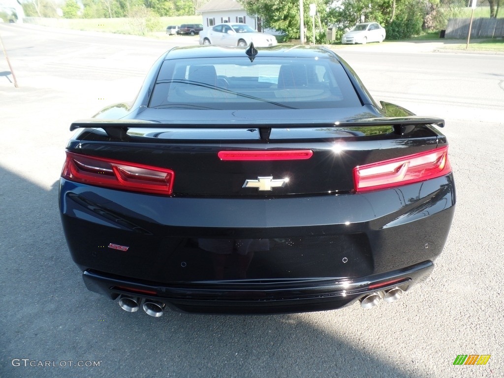 2016 Camaro SS Coupe - Black / Jet Black photo #8