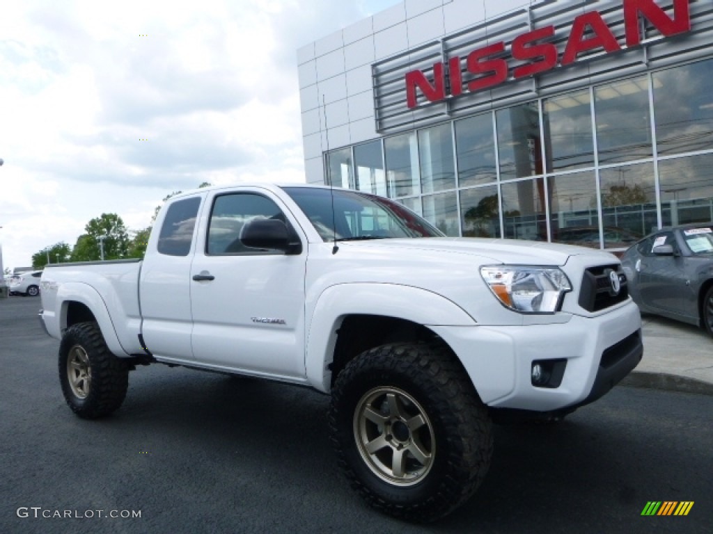 2015 Tacoma V6 Access Cab 4x4 - Super White / Graphite photo #1