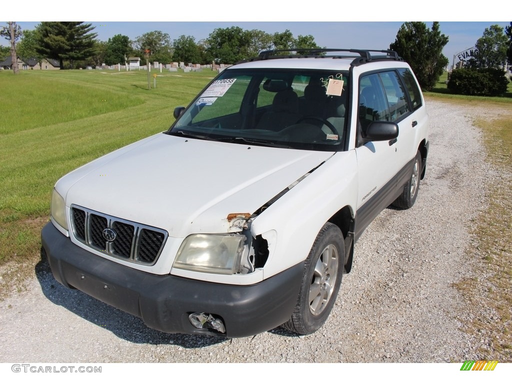 2001 Forester 2.5 L - Aspen White / Gray photo #7