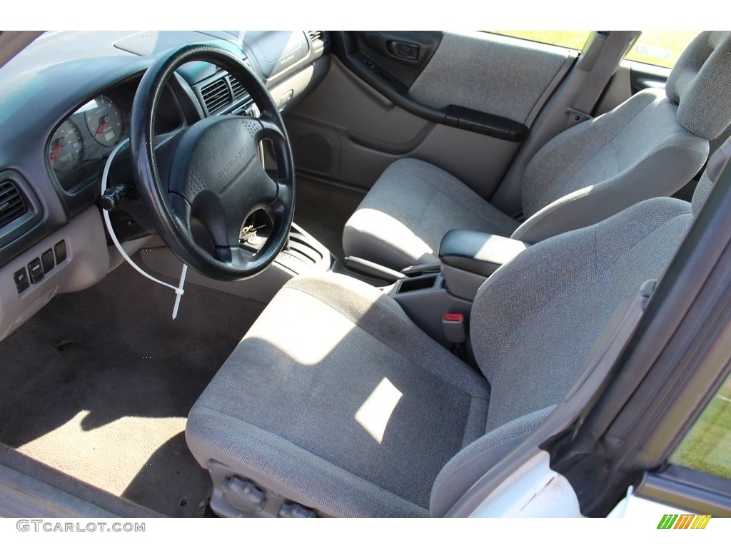 2001 Forester 2.5 L - Aspen White / Gray photo #16