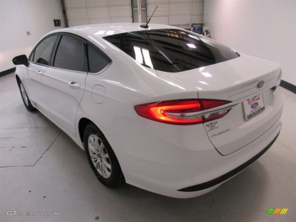 2017 Fusion S - Oxford White / Medium Light Stone photo #5