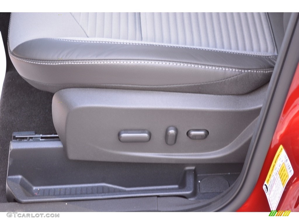 2017 Escape SE - Ruby Red / Medium Light Stone photo #20