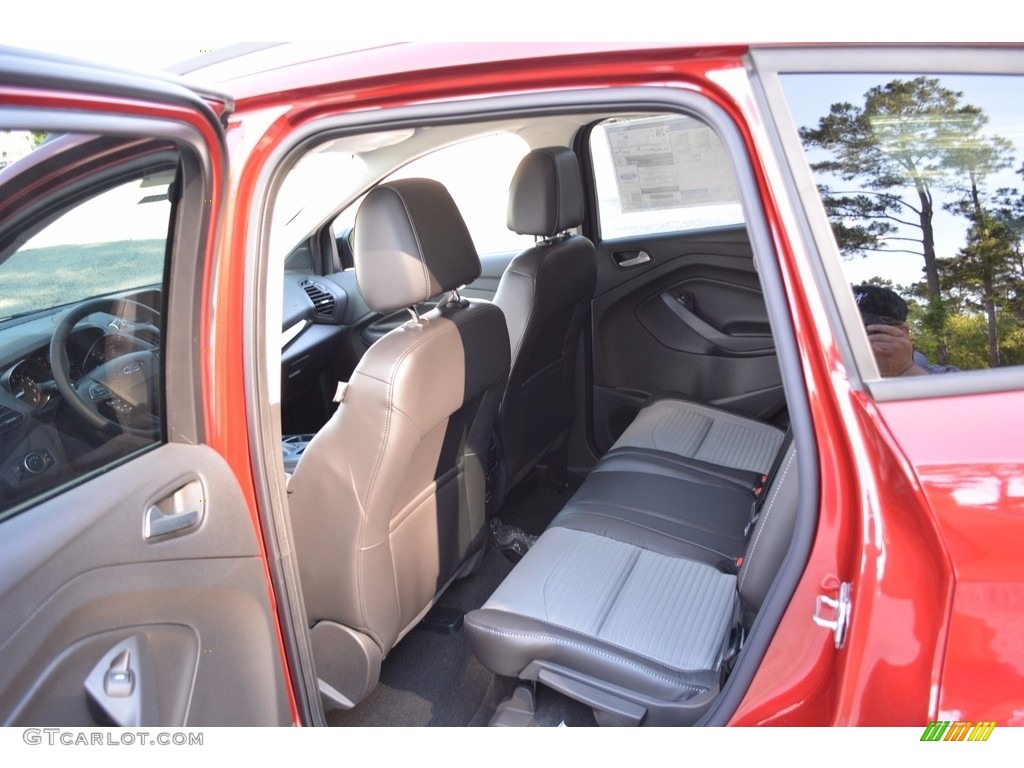 2017 Escape SE - Ruby Red / Medium Light Stone photo #21