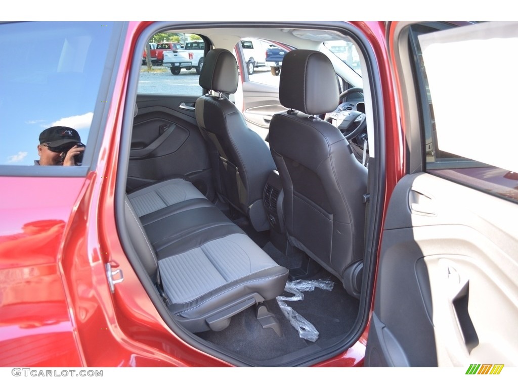 2017 Escape SE - Ruby Red / Medium Light Stone photo #24