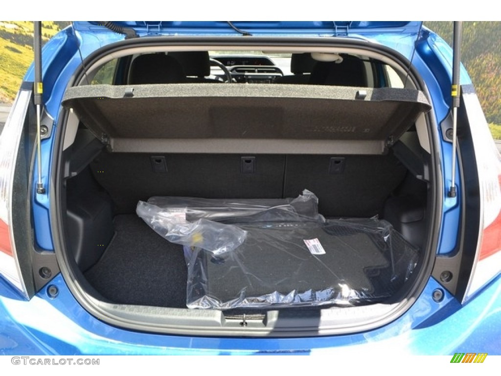 2016 Prius c Two - Blue Streak Metallic / Black photo #8