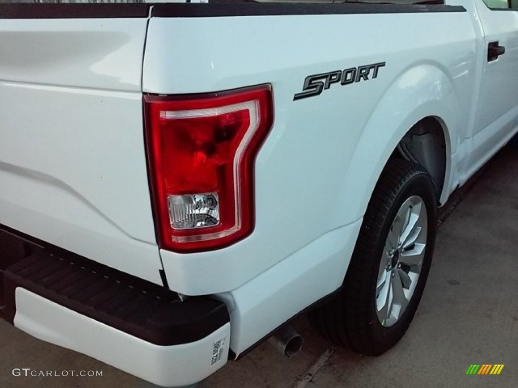 2016 F150 XL SuperCrew - Oxford White / Medium Earth Gray photo #4