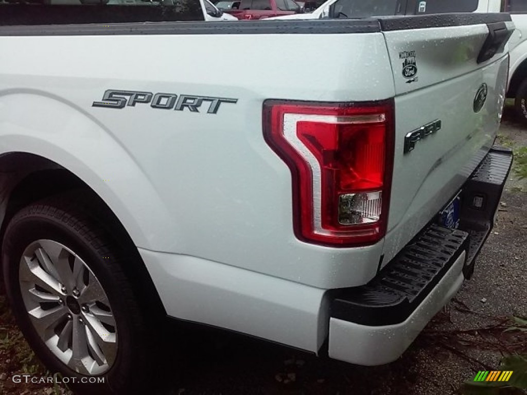 2016 F150 XL SuperCrew - Oxford White / Medium Earth Gray photo #5
