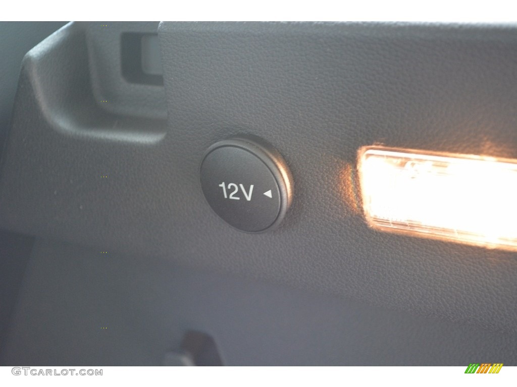 2017 Escape S - White Gold / Charcoal Black photo #15