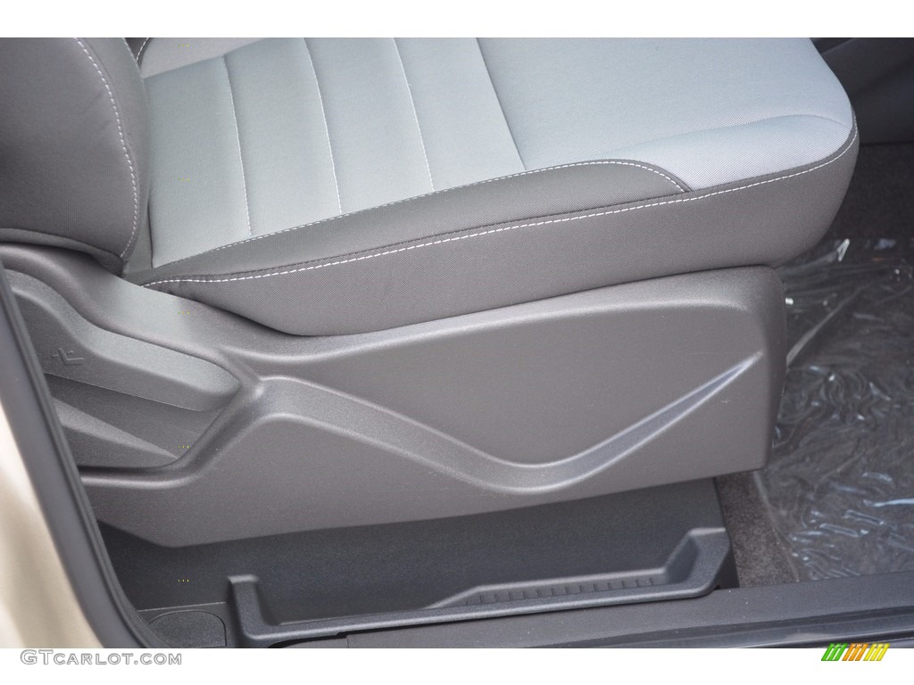 2017 Escape S - White Gold / Charcoal Black photo #26