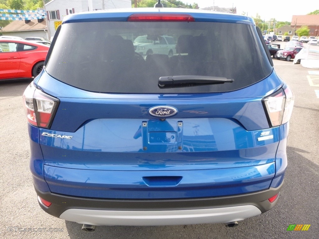 2017 Escape SE 4WD - Lightning Blue / Medium Light Stone photo #7