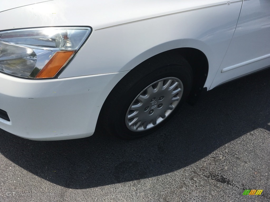 2007 Accord Value Package Sedan - Taffeta White / Ivory photo #23