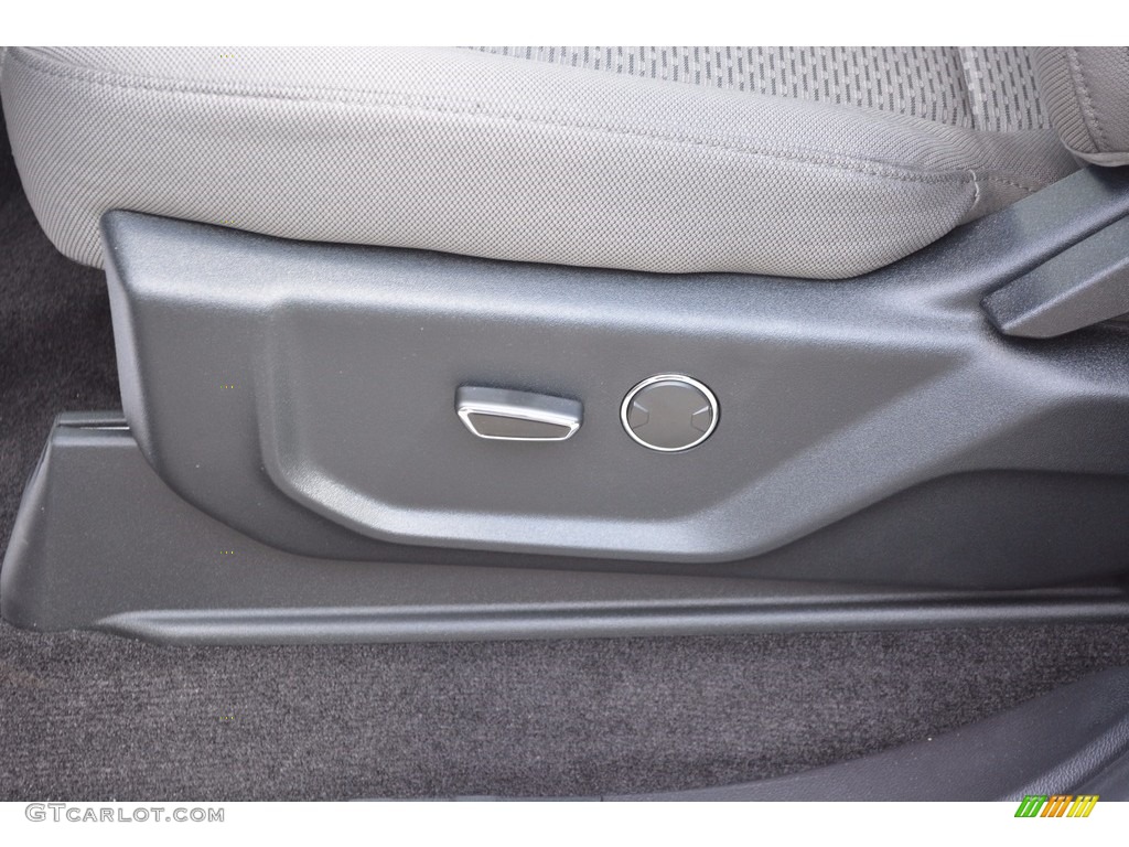 2016 F150 XLT SuperCrew 4x4 - Magnetic / Medium Earth Gray photo #19