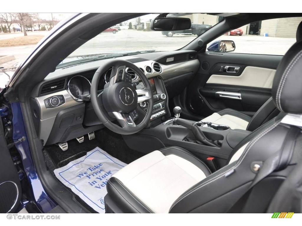 2015 Mustang 50th Anniversary GT Coupe - 50th Anniversary Kona Blue Metallic / 50th Anniversary Cashmere photo #12