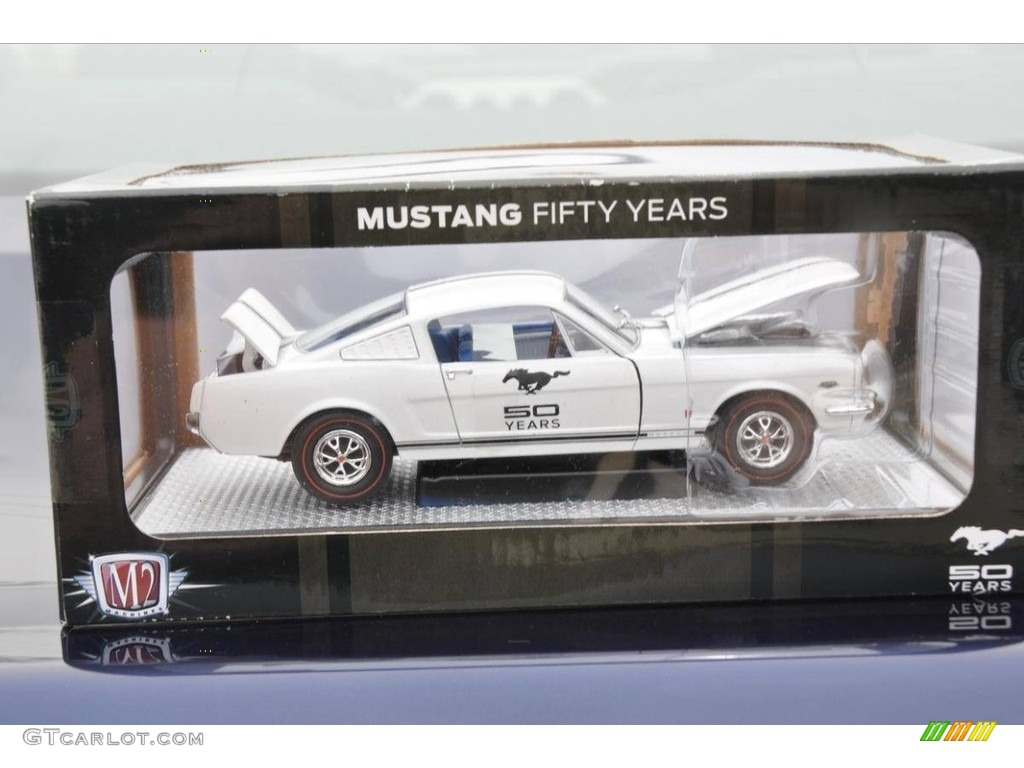 2015 Mustang 50th Anniversary GT Coupe - 50th Anniversary Kona Blue Metallic / 50th Anniversary Cashmere photo #34