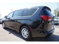 Brilliant Black Crystal Pearl - Pacifica Touring Photo No. 2