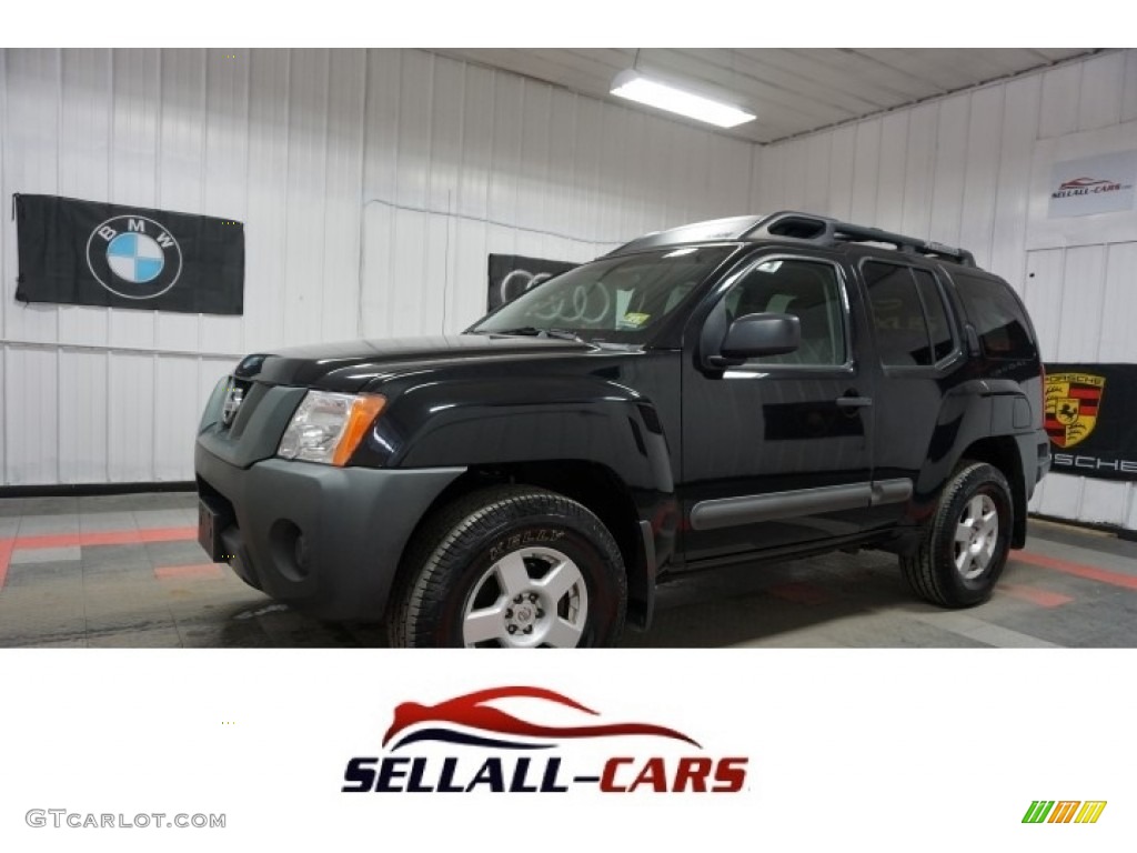 2005 Xterra SE 4x4 - Super Black / Steel/Graphite photo #1