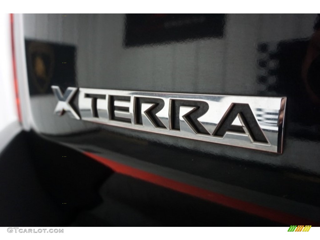 2005 Xterra SE 4x4 - Super Black / Steel/Graphite photo #82