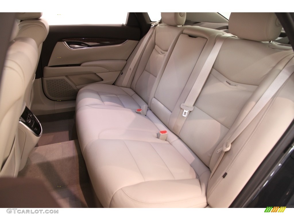 2016 Cadillac XTS Luxury Sedan Rear Seat Photo #113256030