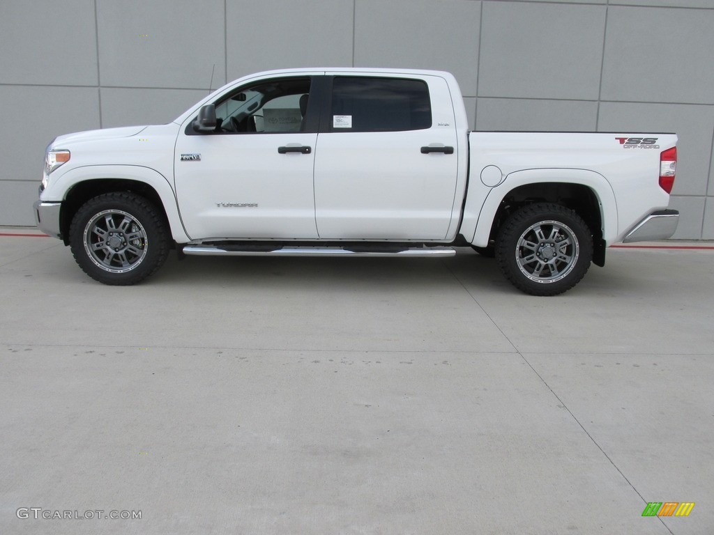 2016 Tundra SR5 CrewMax - Super White / Graphite photo #6