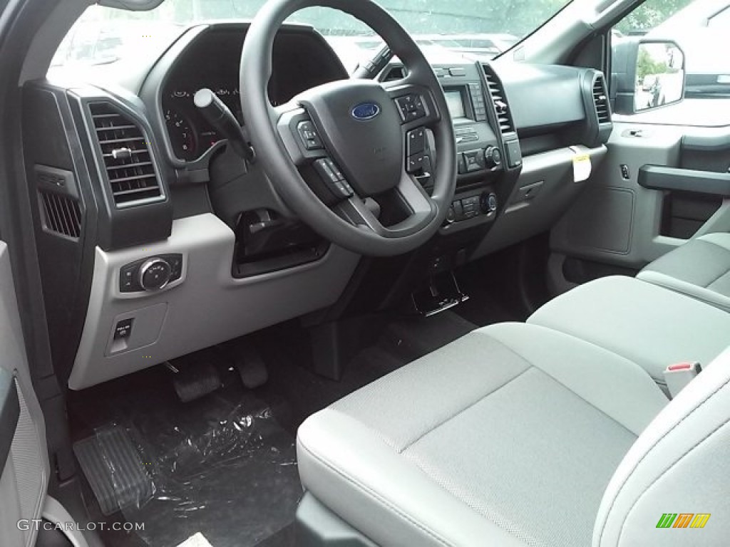 2016 F150 XL SuperCab - Magnetic / Medium Earth Gray photo #9
