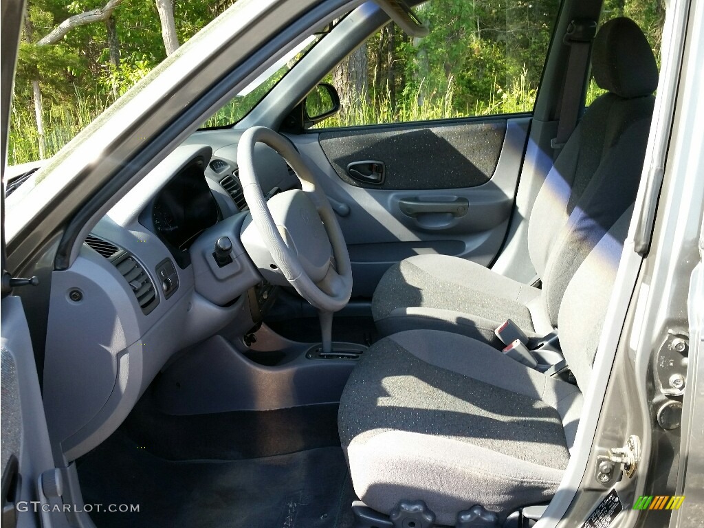 2001 Accent GL Sedan - Silver Mist / Gray photo #16
