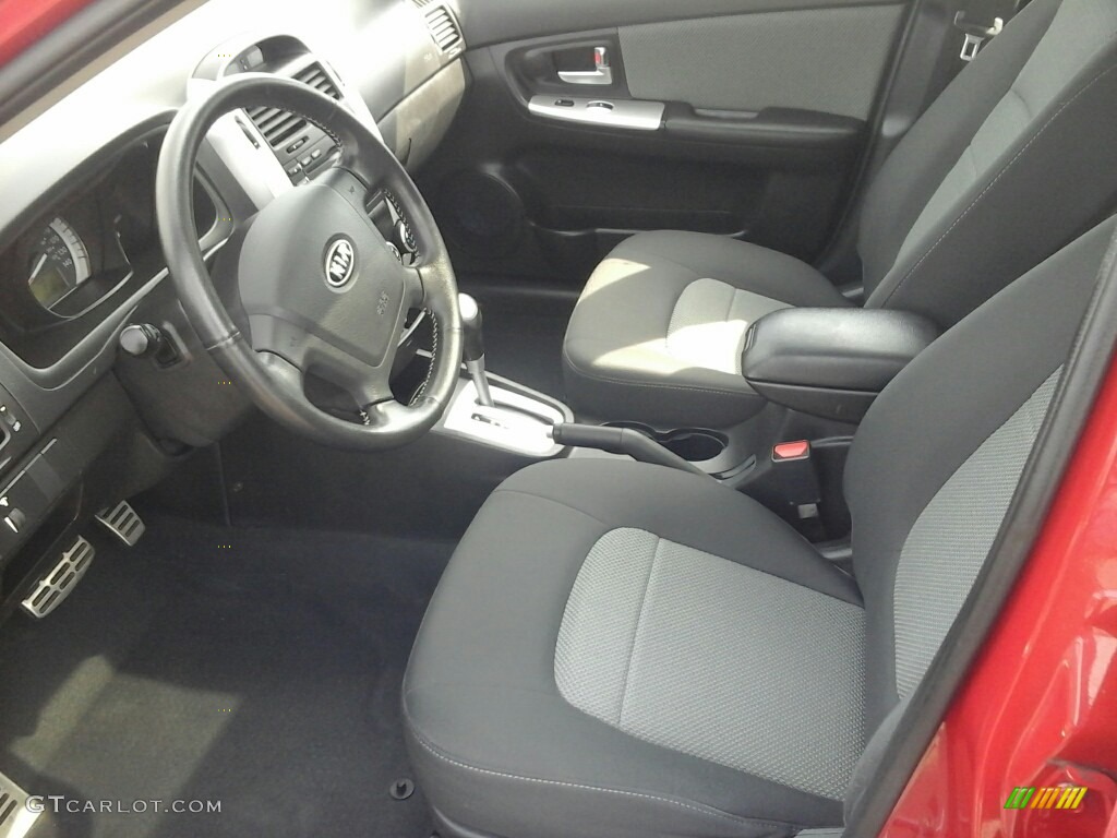2008 Spectra 5 SX Wagon - Classic Red / Black photo #8