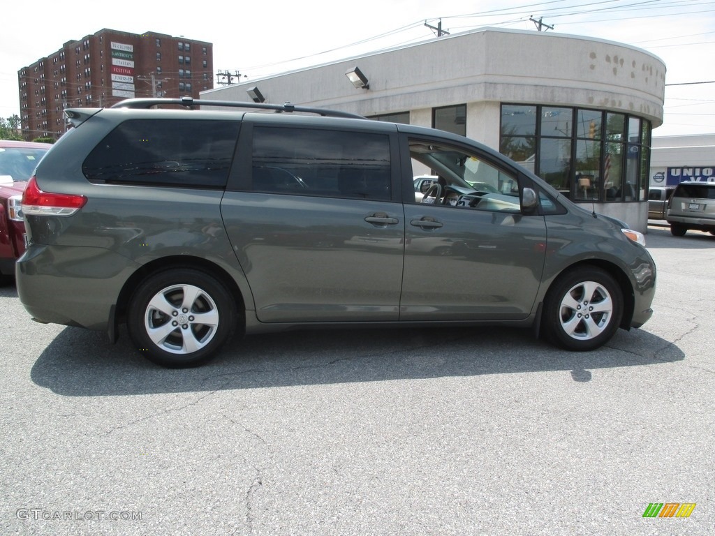 2013 Sienna LE - Cypress Green Pearl / Bisque photo #8