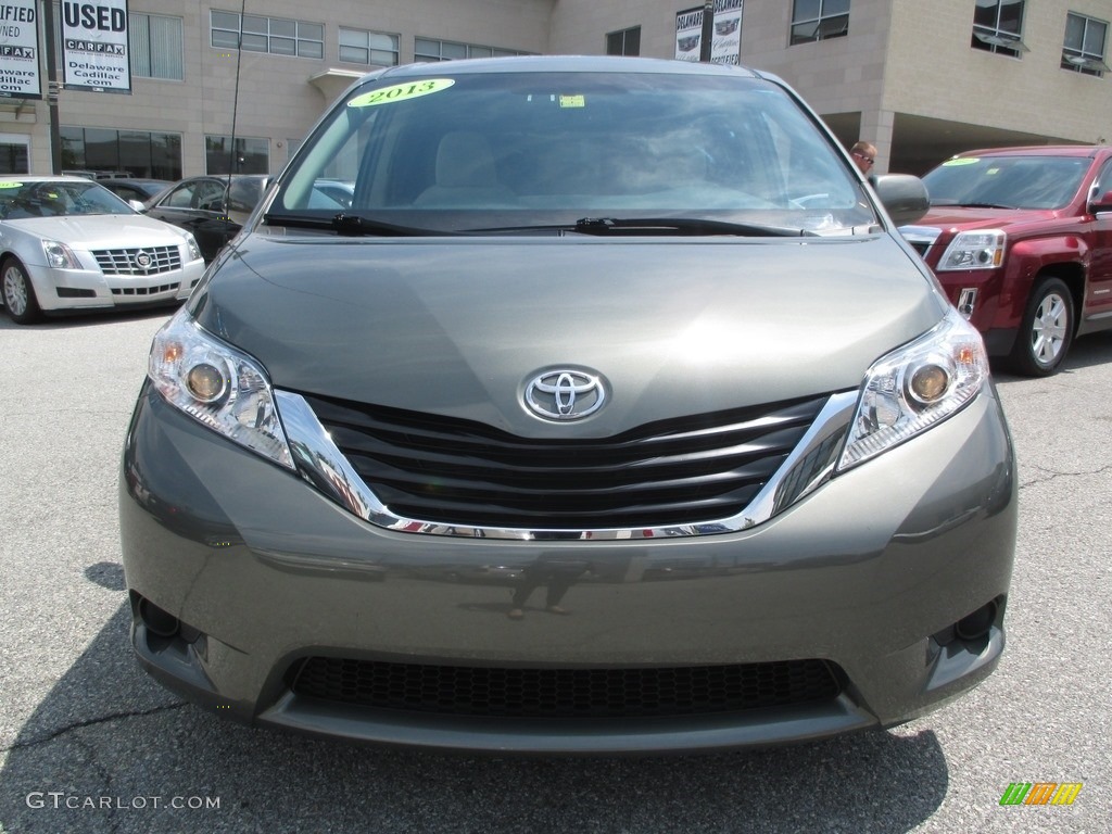 2013 Sienna LE - Cypress Green Pearl / Bisque photo #10