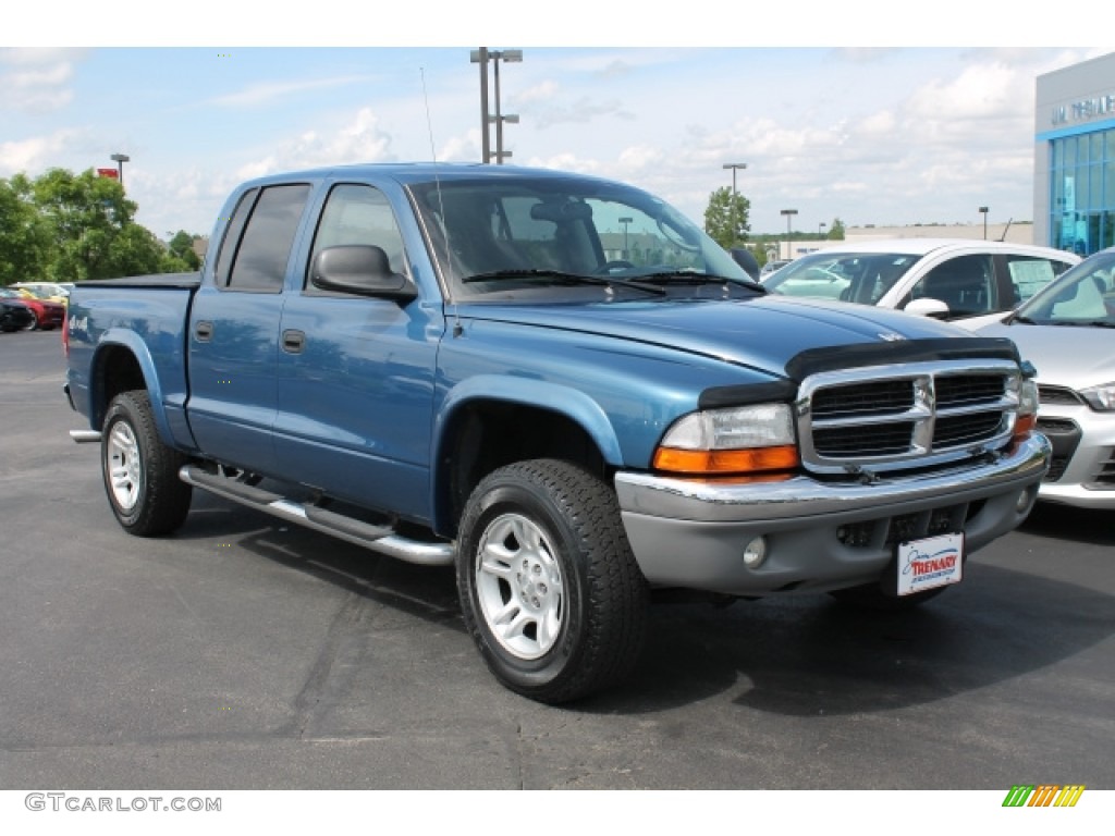 2004 Dakota SLT Quad Cab 4x4 - Atlantic Blue Pearl / Dark Slate Gray photo #2