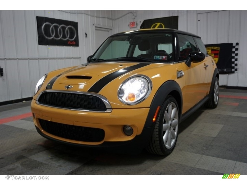 2007 Cooper S Hardtop - Mellow Yellow / Carbon Black/Carbon Black photo #3