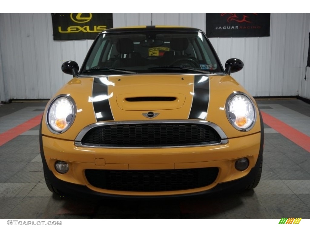 2007 Cooper S Hardtop - Mellow Yellow / Carbon Black/Carbon Black photo #4