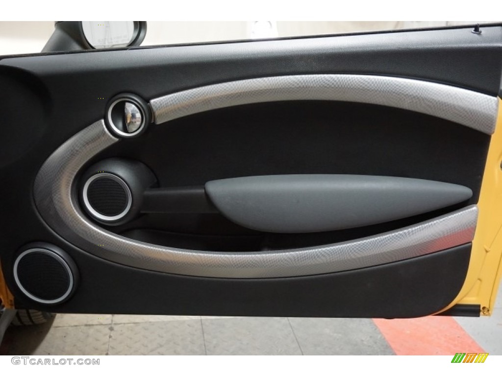 2007 Cooper S Hardtop - Mellow Yellow / Carbon Black/Carbon Black photo #14