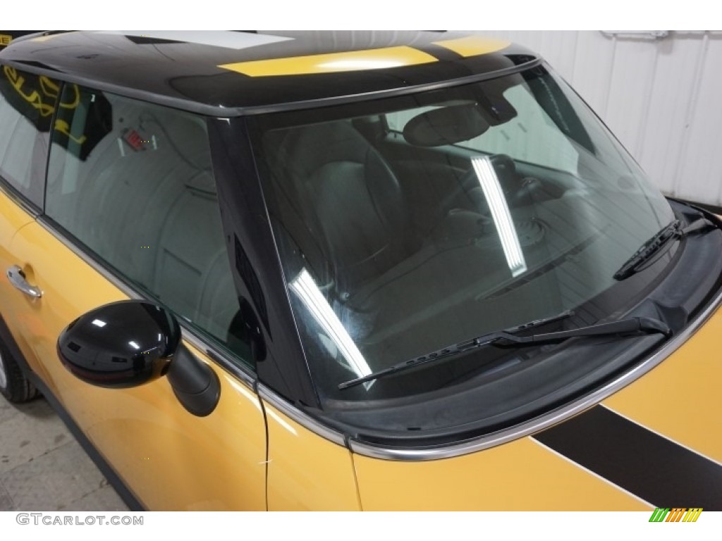 2007 Cooper S Hardtop - Mellow Yellow / Carbon Black/Carbon Black photo #76