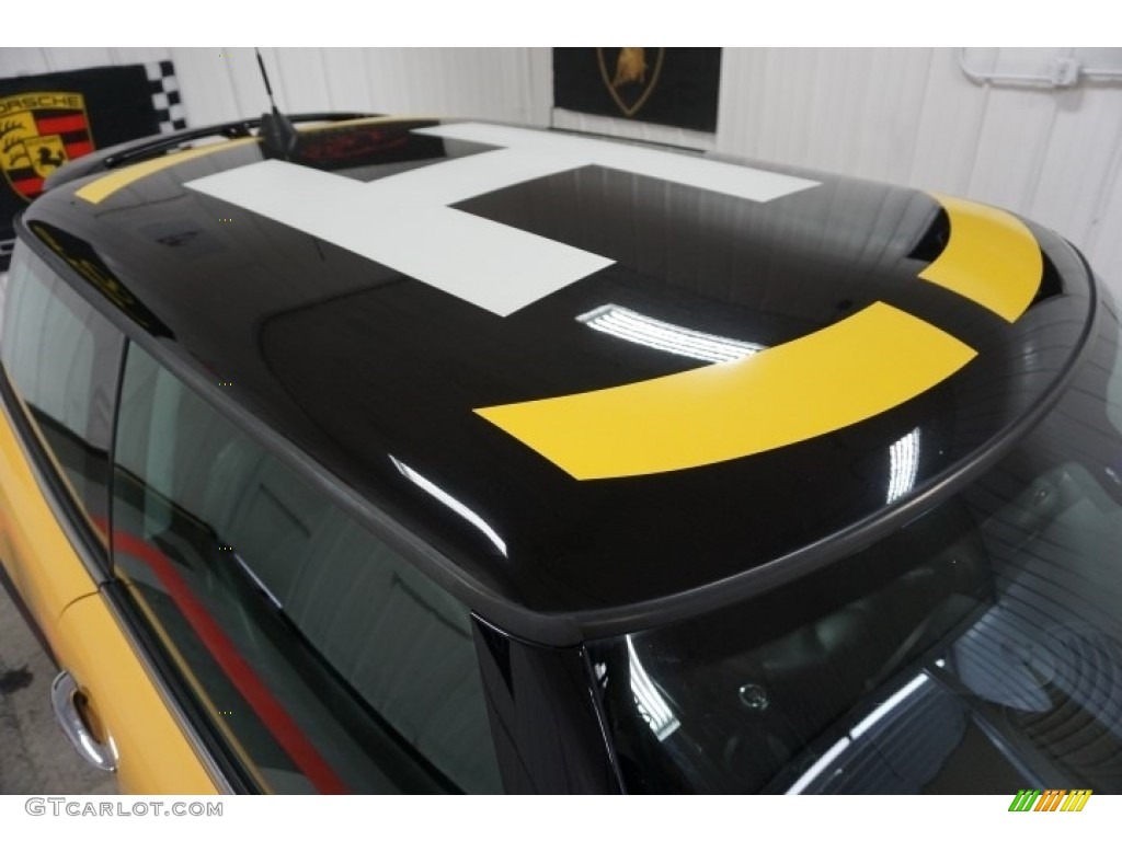 2007 Cooper S Hardtop - Mellow Yellow / Carbon Black/Carbon Black photo #77