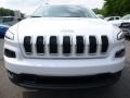 Bright White - Cherokee Latitude 4x4 Photo No. 9