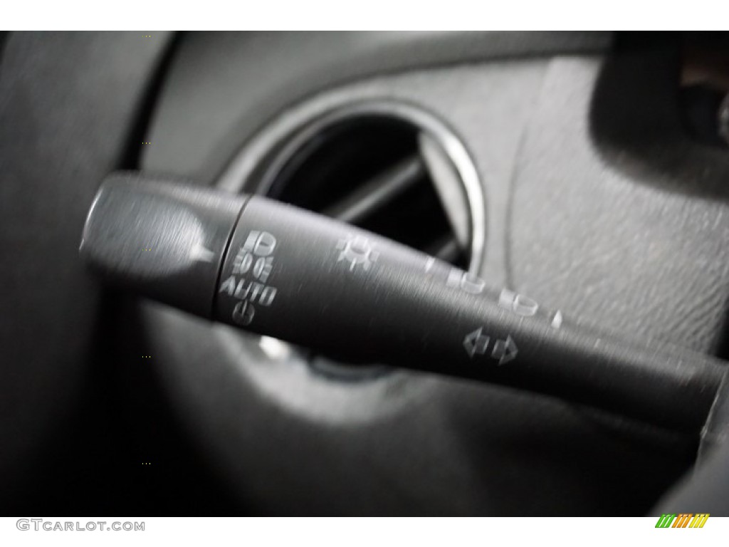 2009 HHR LS - Blue Flash Metallic / Ebony photo #30