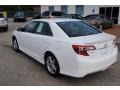 Super White - Camry SE Photo No. 3