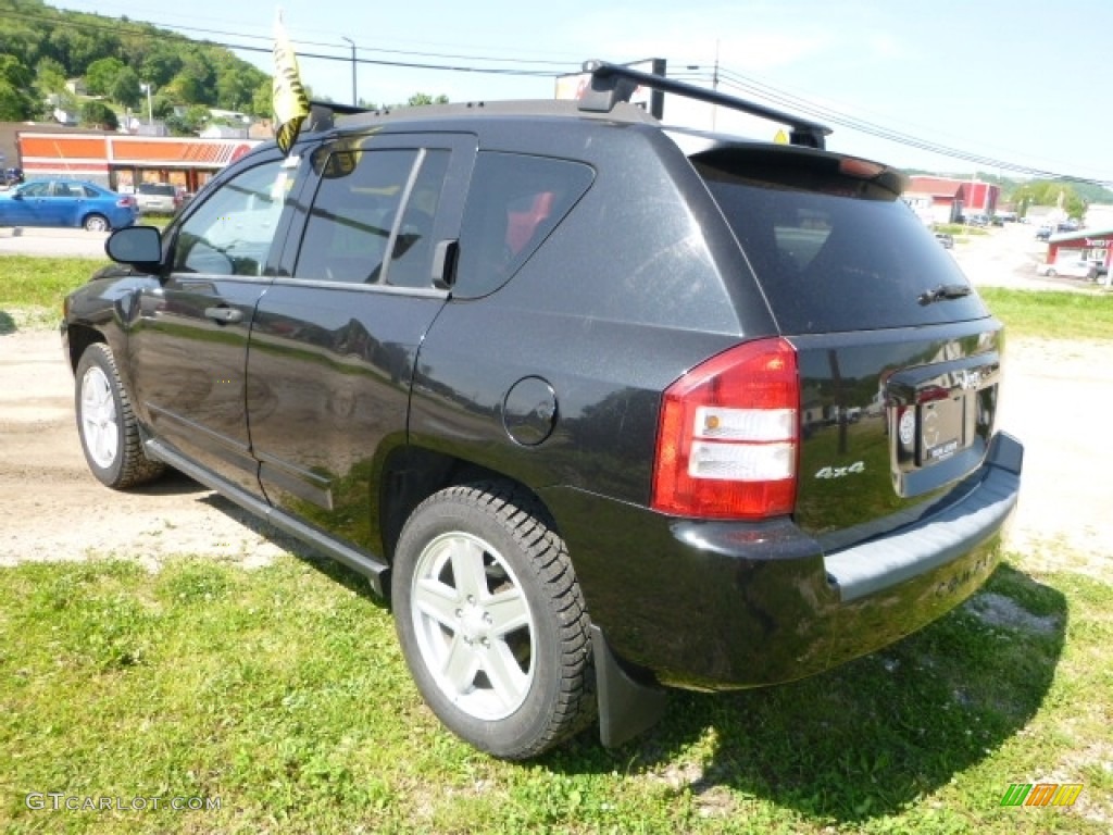 2008 Compass Sport 4x4 - Brilliant Black Crystal Pearl / Dark Slate Gray photo #5