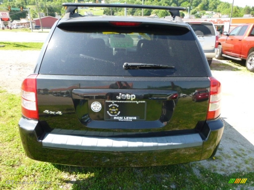 2008 Compass Sport 4x4 - Brilliant Black Crystal Pearl / Dark Slate Gray photo #6