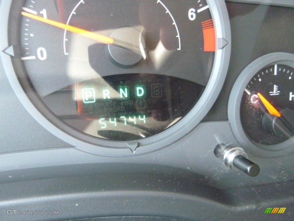 2008 Compass Sport 4x4 - Brilliant Black Crystal Pearl / Dark Slate Gray photo #17