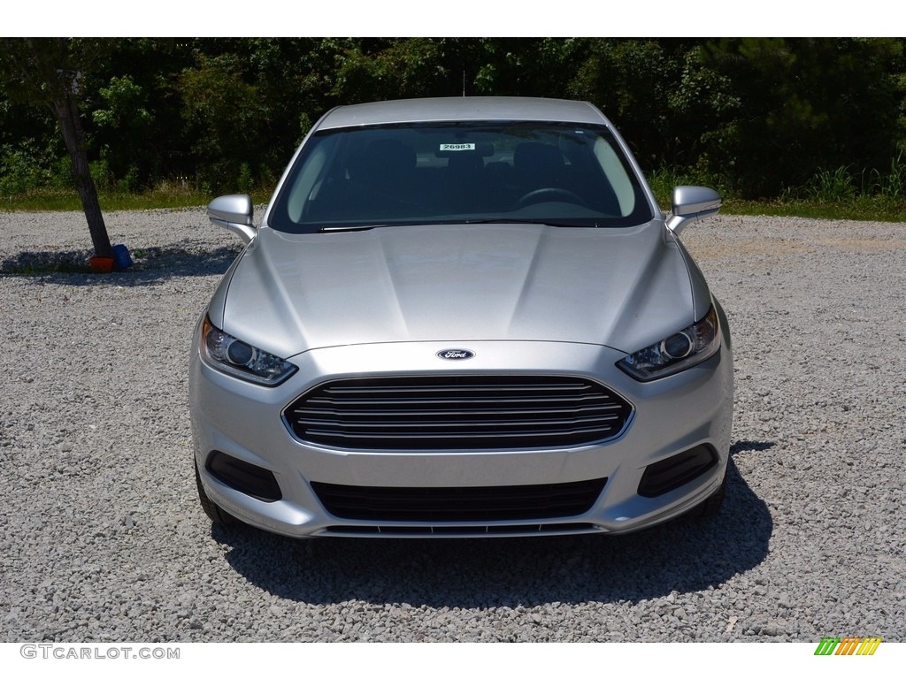 2016 Fusion SE - Ingot Silver Metallic / Charcoal Black photo #9